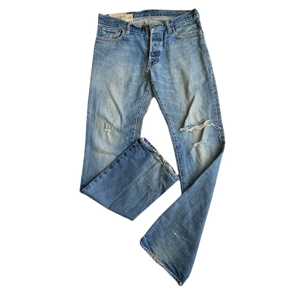 Abercrombie & Fitch Distressed Jeans*